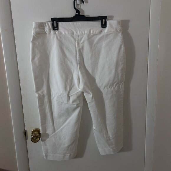 Croft and Barrow White Effortless Stretch Crop Pant Size 18R - Picture 3 of 4